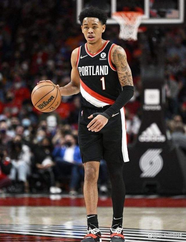 九游娱乐-包含转折点波特兰开拓者回应争议，欧篮联今夜攻防权衡，话题不断，年轻球员得到机会的词条